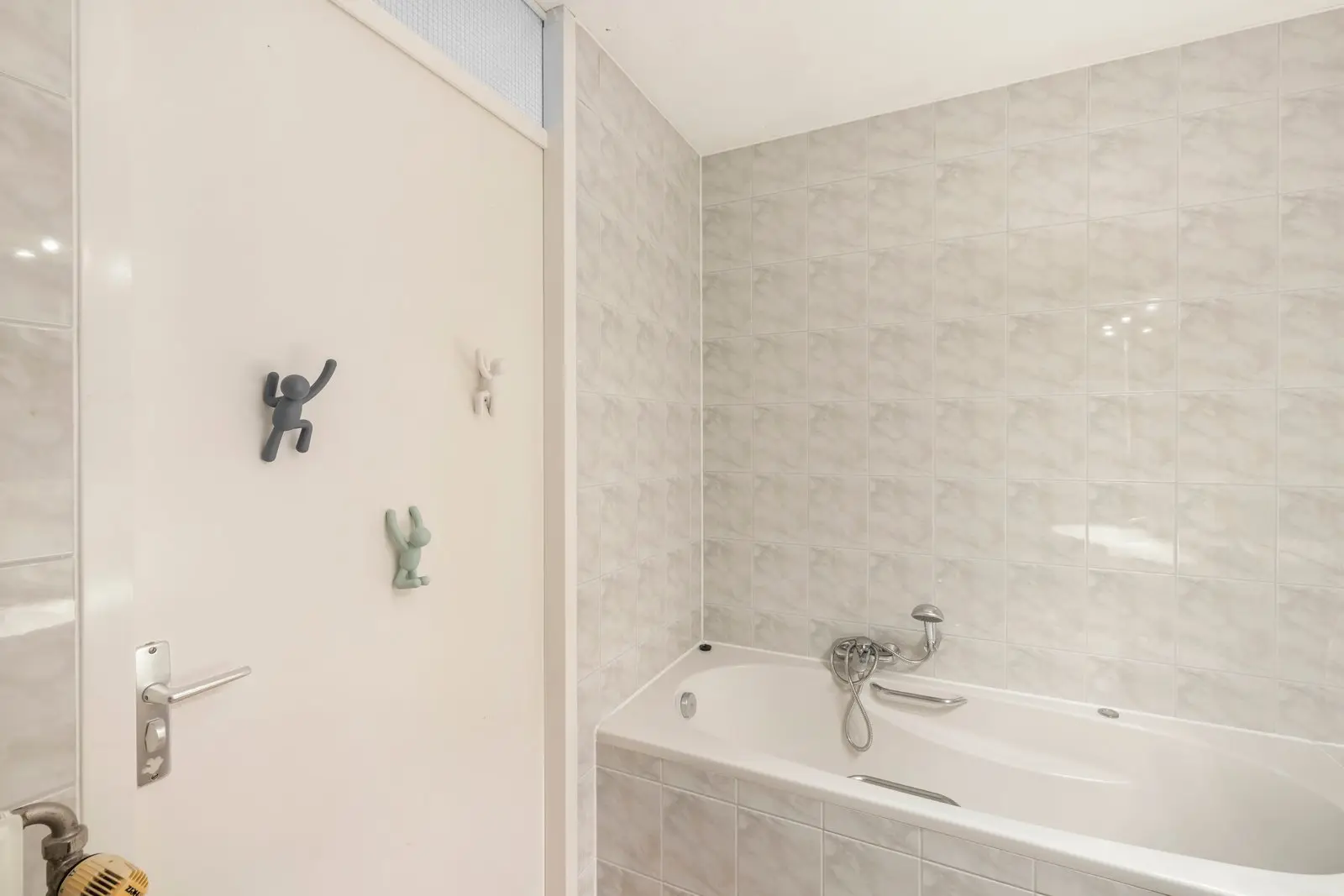 Badkamer met ligbad
